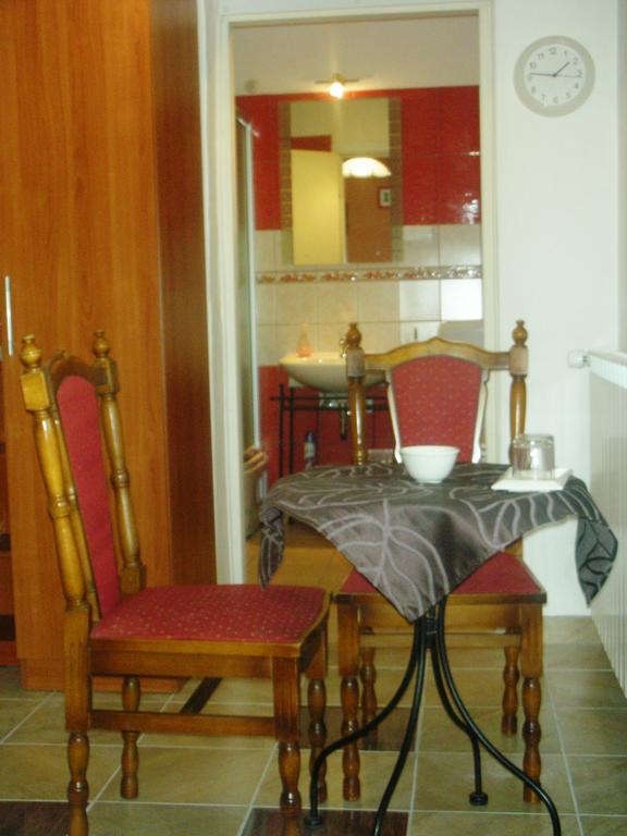 Rooms Aeroport Велика Гориця Екстер'єр фото